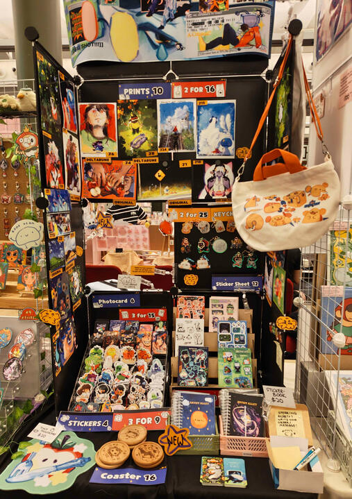 Momoart Mart Half table Nov 2025